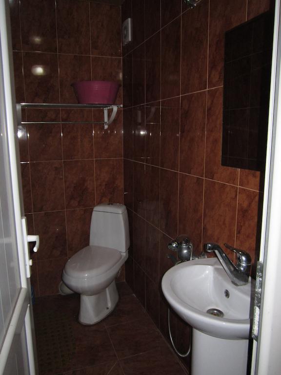 Guesthouse 97 In Batumi 巴统 客房 照片