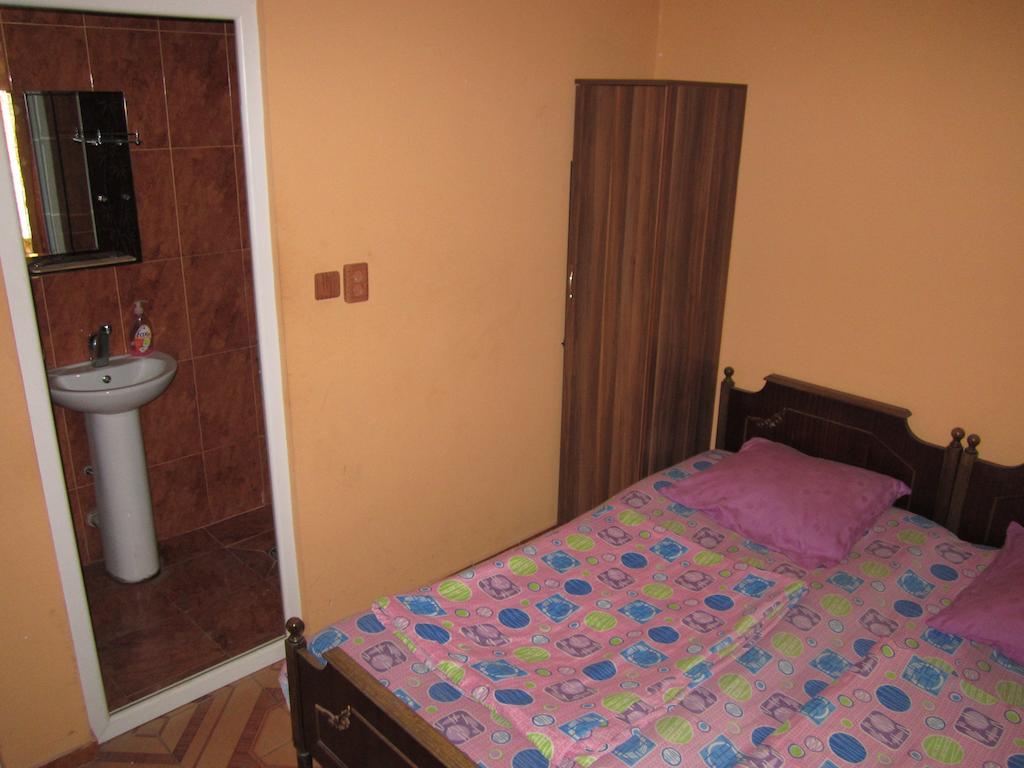 Guesthouse 97 In Batumi 巴统 外观 照片