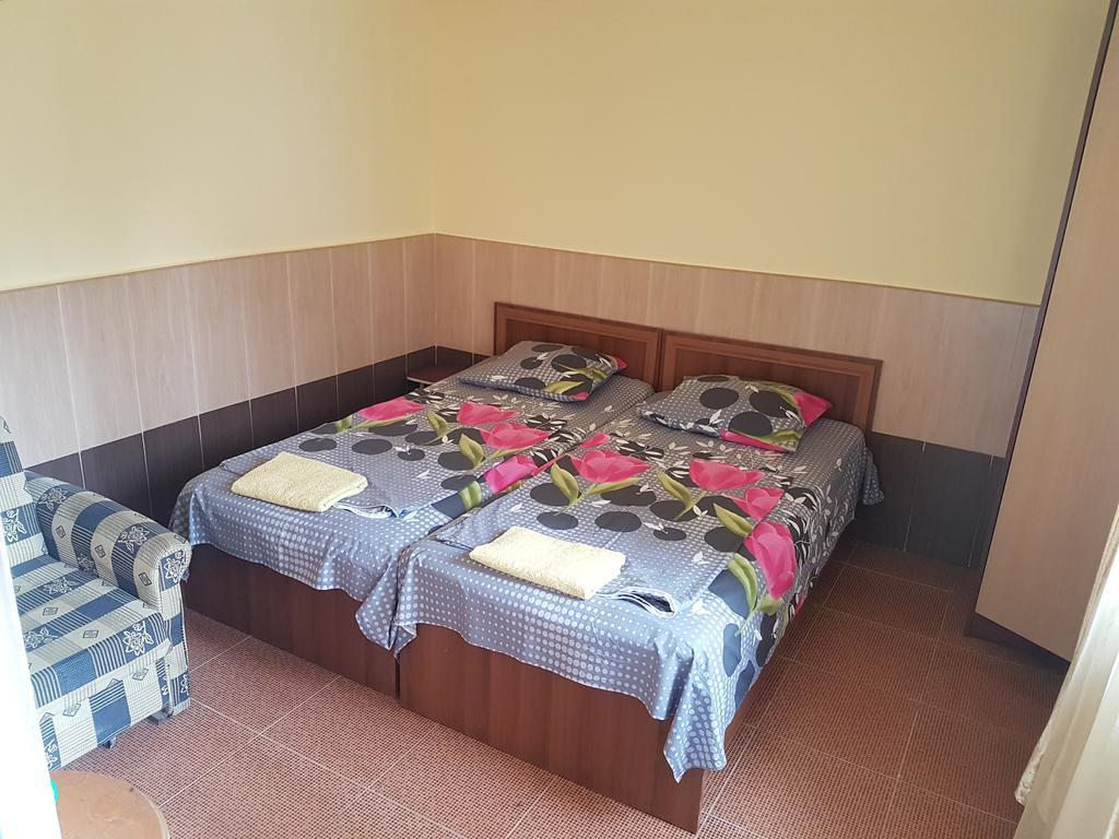 Guesthouse 97 In Batumi 巴统 外观 照片