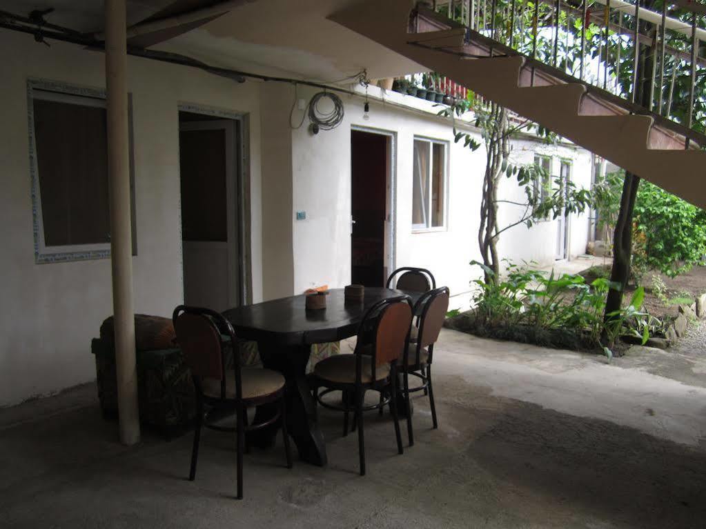 Guesthouse 97 In Batumi 巴统 外观 照片