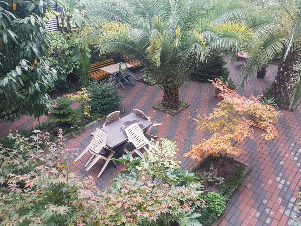 Guesthouse 97 In Batumi 巴统 外观 照片